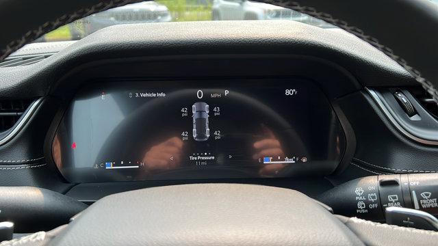 new 2025 Jeep Grand Cherokee car, priced at $45,999