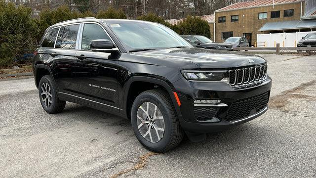 new 2025 Jeep Grand Cherokee car, priced at $46,846