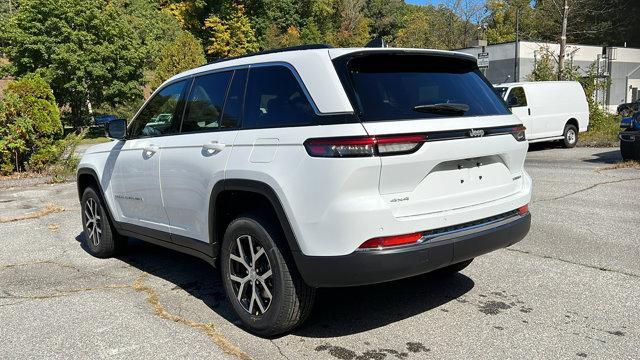 new 2025 Jeep Grand Cherokee car, priced at $46,010