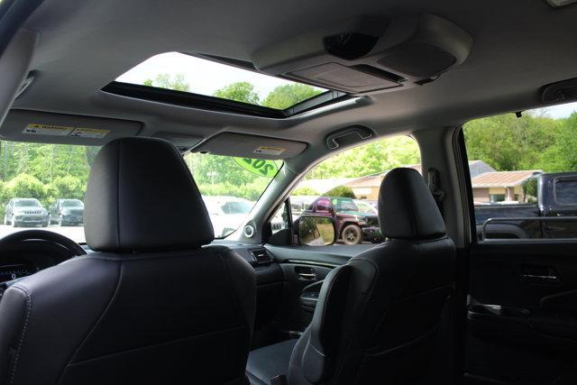 used 2020 Honda Pilot car, priced at $27,990