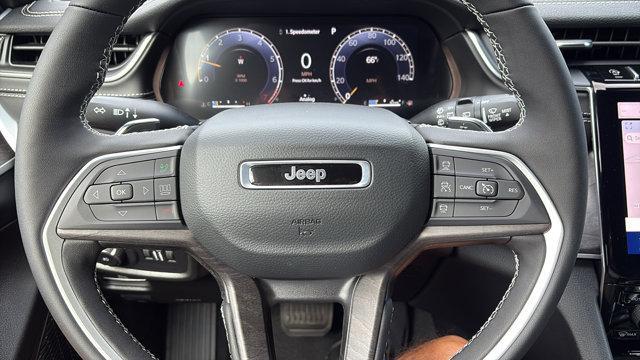 new 2025 Jeep Grand Cherokee car, priced at $49,695