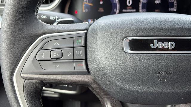 new 2025 Jeep Grand Cherokee car, priced at $49,695