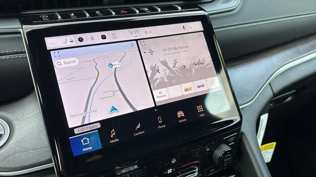 new 2025 Jeep Grand Cherokee car, priced at $49,695