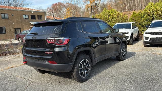 new 2026 Jeep Compass car, priced at $35,999