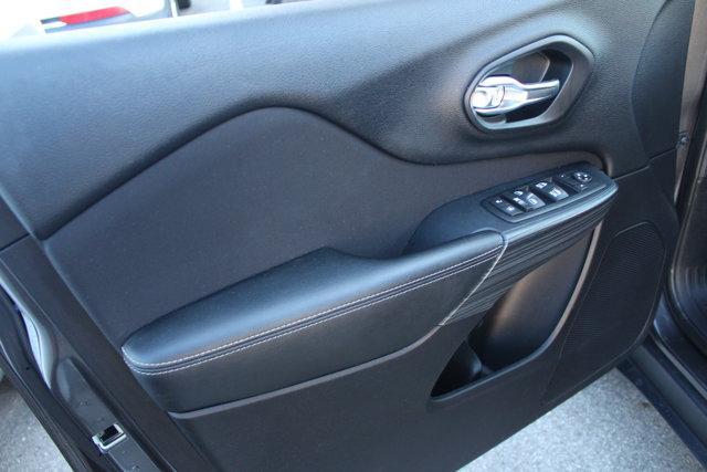 used 2015 Jeep Cherokee car, priced at $9,499