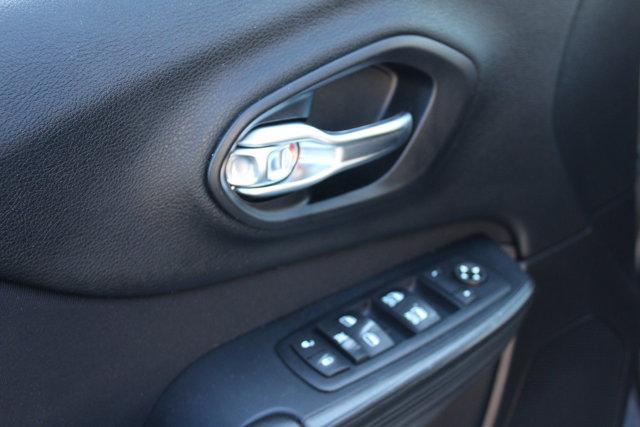 used 2015 Jeep Cherokee car, priced at $9,499