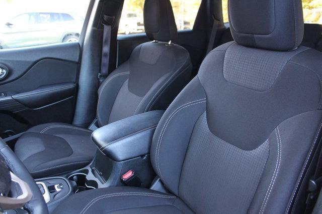 used 2015 Jeep Cherokee car, priced at $9,499