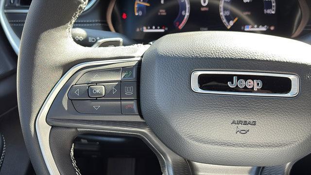 new 2025 Jeep Grand Cherokee car, priced at $46,195