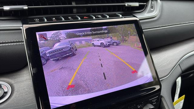 new 2025 Jeep Grand Cherokee car, priced at $49,695