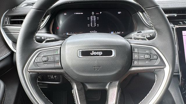 new 2025 Jeep Grand Cherokee car, priced at $49,695