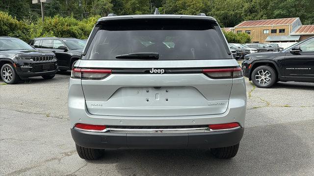 new 2025 Jeep Grand Cherokee car, priced at $49,695