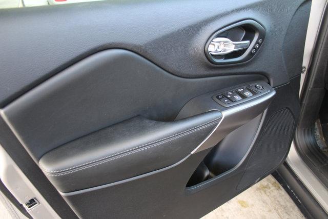 used 2022 Jeep Cherokee car, priced at $29,198