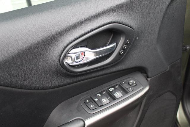 used 2019 Jeep Cherokee car, priced at $14,990