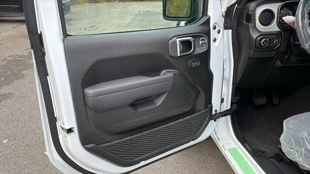 new 2026 Jeep Wrangler car, priced at $47,895