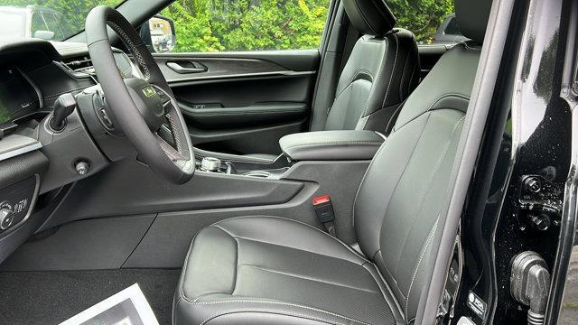 new 2025 Jeep Grand Cherokee car, priced at $52,935