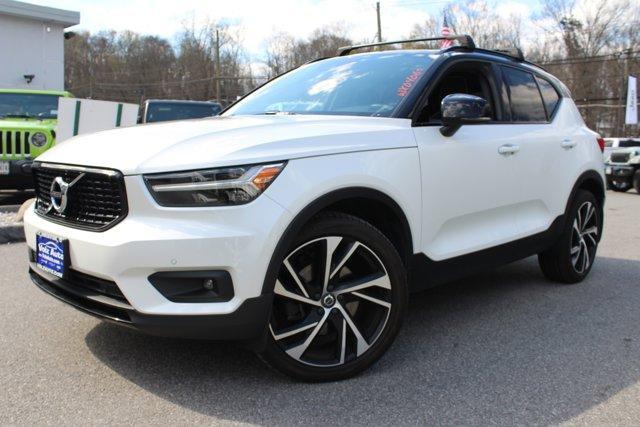 used 2020 Volvo XC40 car, priced at $26,499