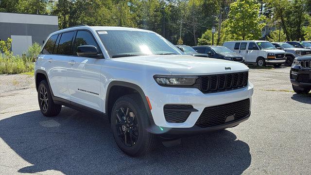 new 2025 Jeep Grand Cherokee car, priced at $45,695