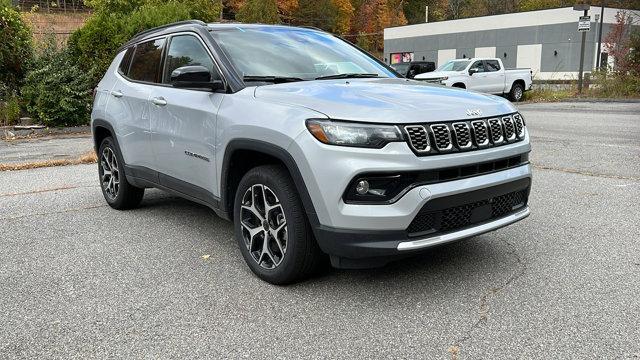 new 2025 Jeep Compass car, priced at $34,112