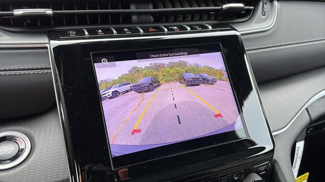 new 2025 Jeep Grand Cherokee car, priced at $45,595