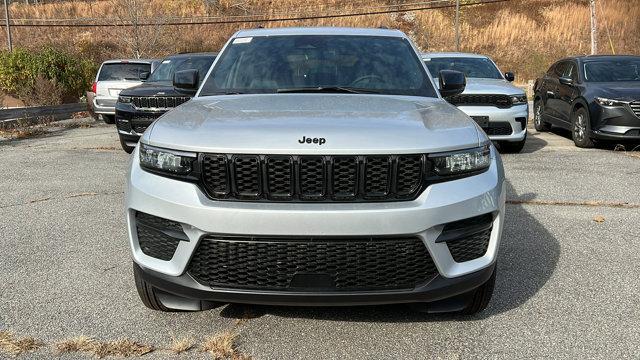 new 2025 Jeep Grand Cherokee car, priced at $45,387