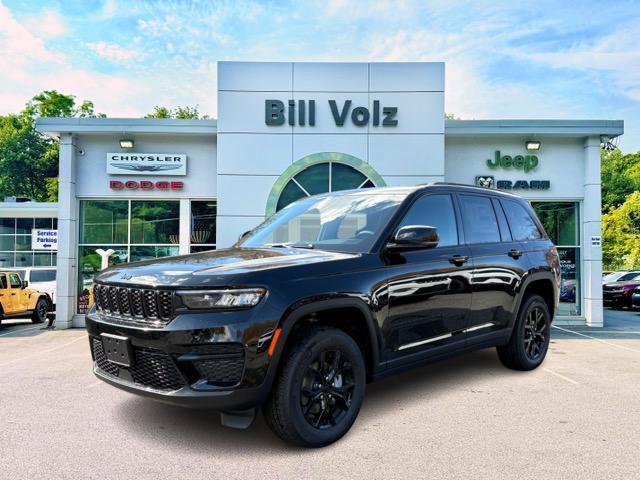 new 2025 Jeep Grand Cherokee car, priced at $46,195
