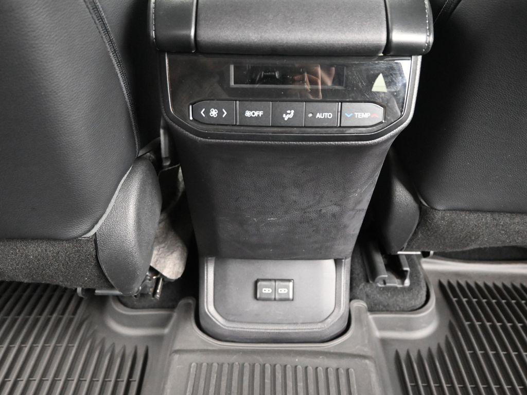 used 2022 Toyota Highlander car, priced at $36,221