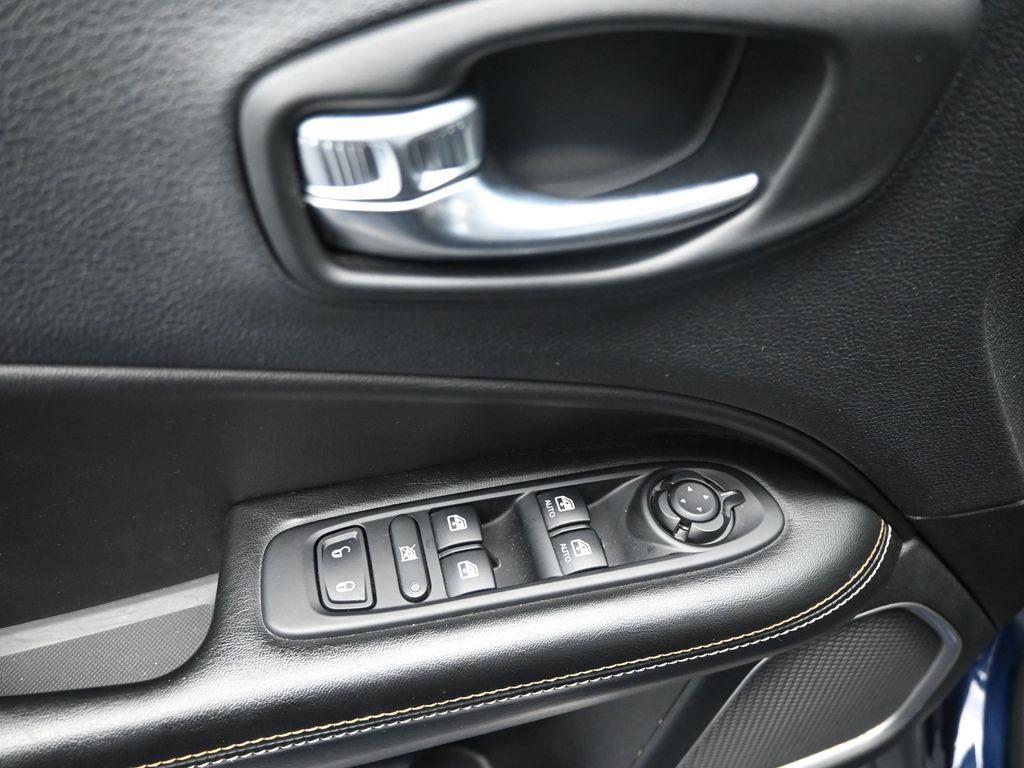 used 2020 Jeep Compass car, priced at $13,622