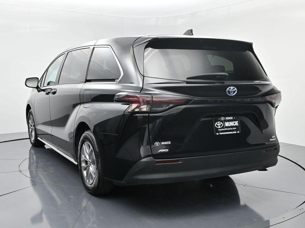 used 2023 Toyota Sienna car, priced at $29,116