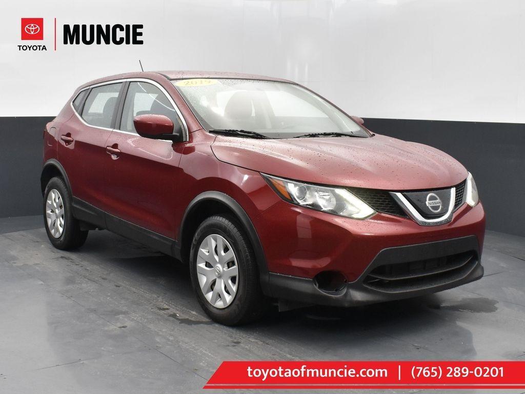 used 2019 Nissan Rogue Sport car, priced at $17,808