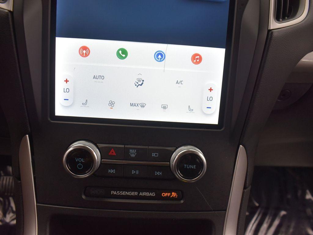 used 2024 Ford Edge car, priced at $26,593