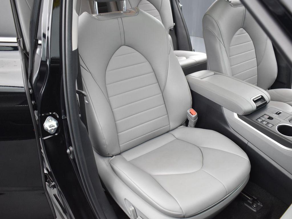 used 2024 Toyota Highlander car, priced at $42,741