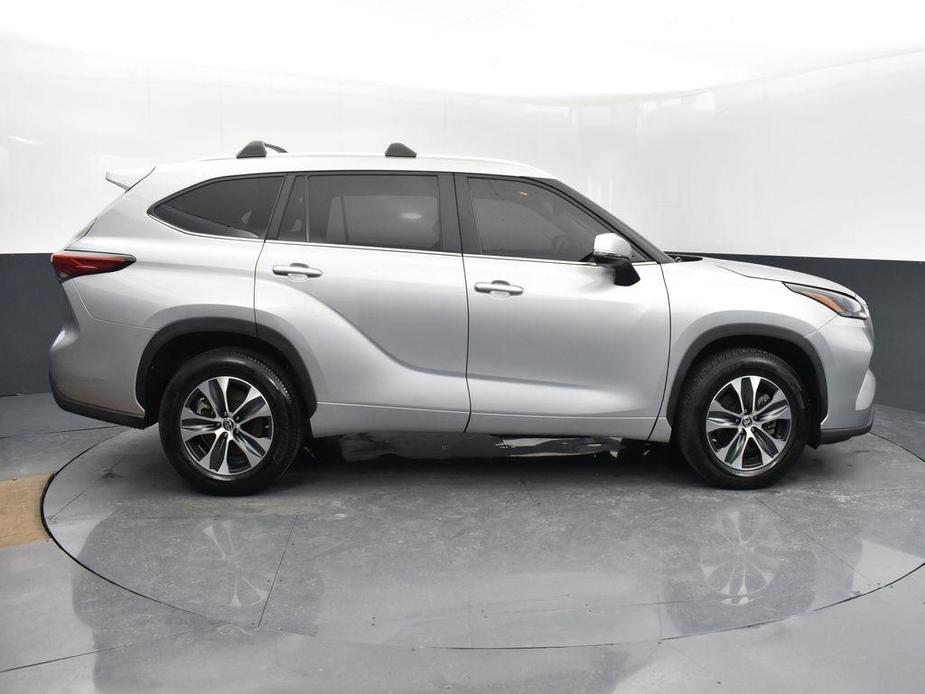 used 2023 Toyota Highlander car, priced at $40,297