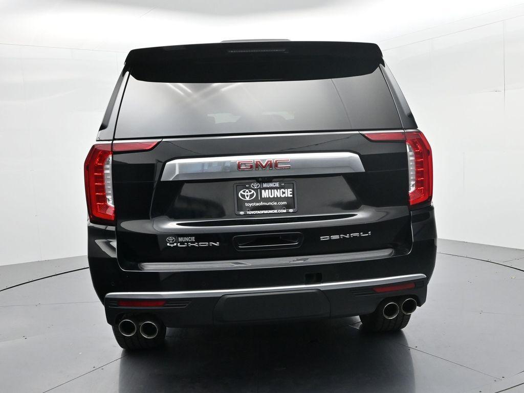 used 2021 GMC Yukon XL car, priced at $43,464