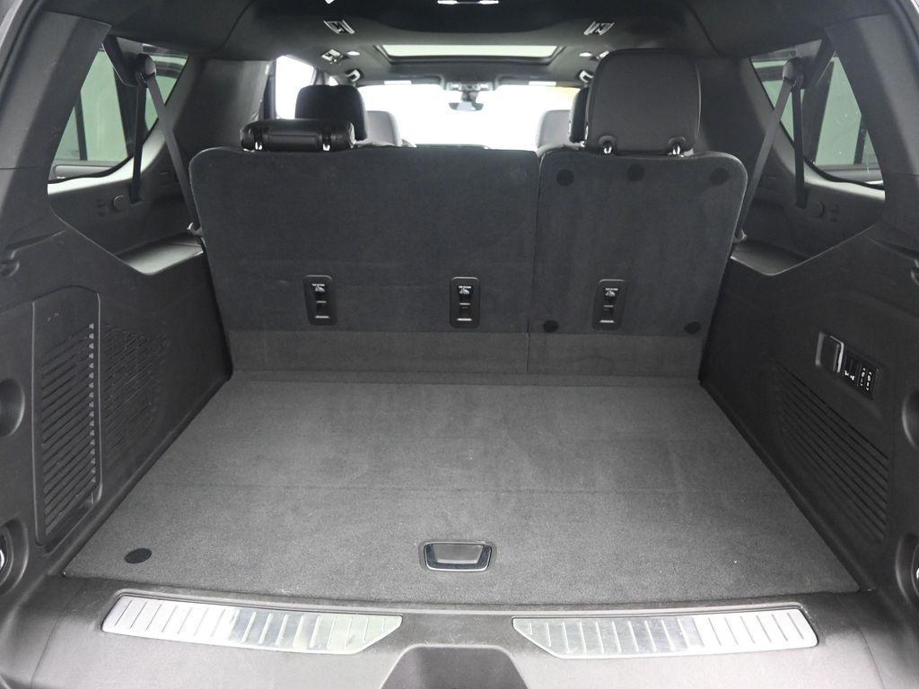 used 2021 GMC Yukon XL car, priced at $43,464