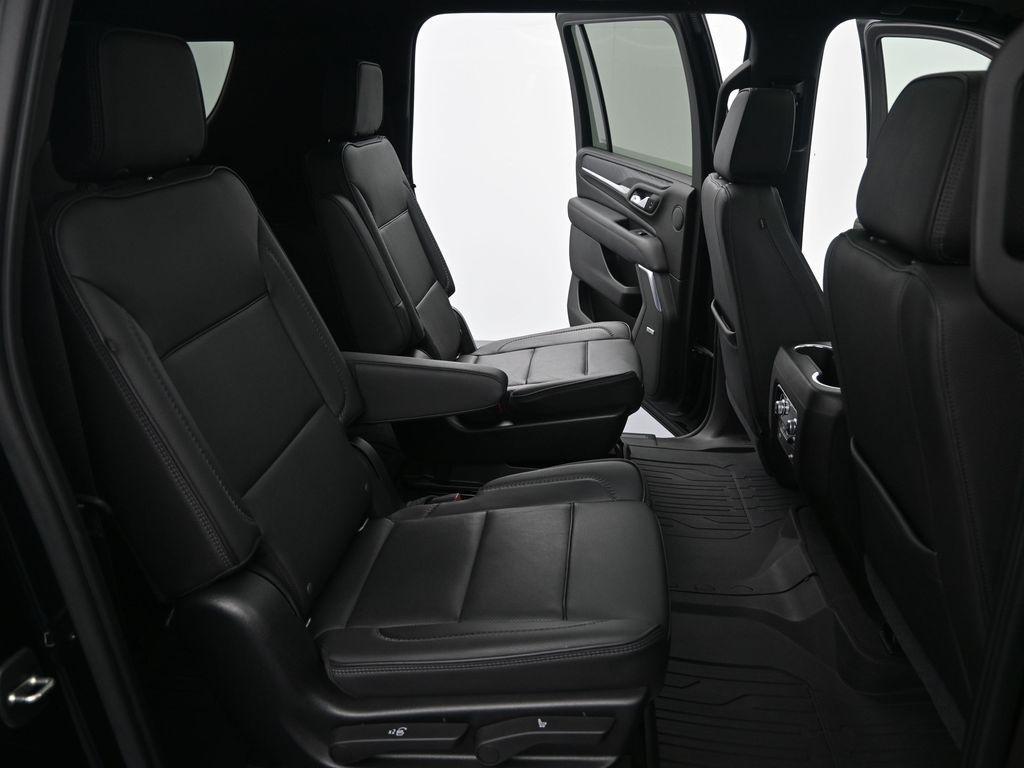 used 2021 GMC Yukon XL car, priced at $43,464