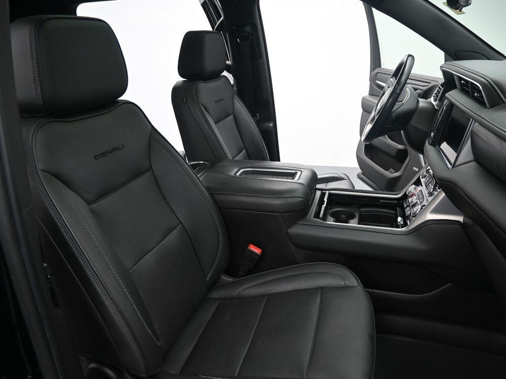 used 2021 GMC Yukon XL car, priced at $43,464