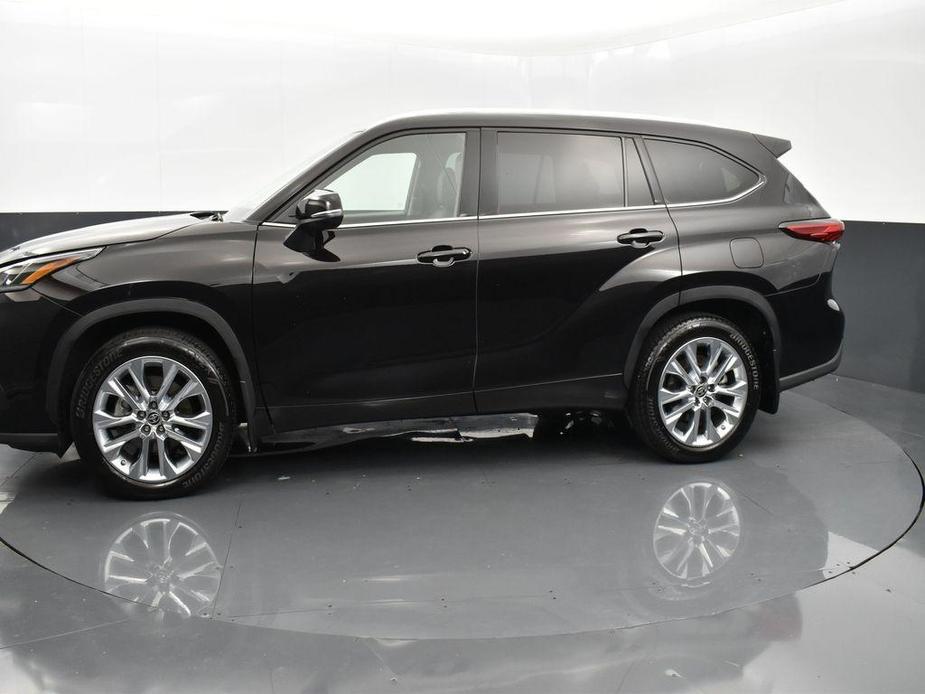 used 2021 Toyota Highlander car, priced at $38,765