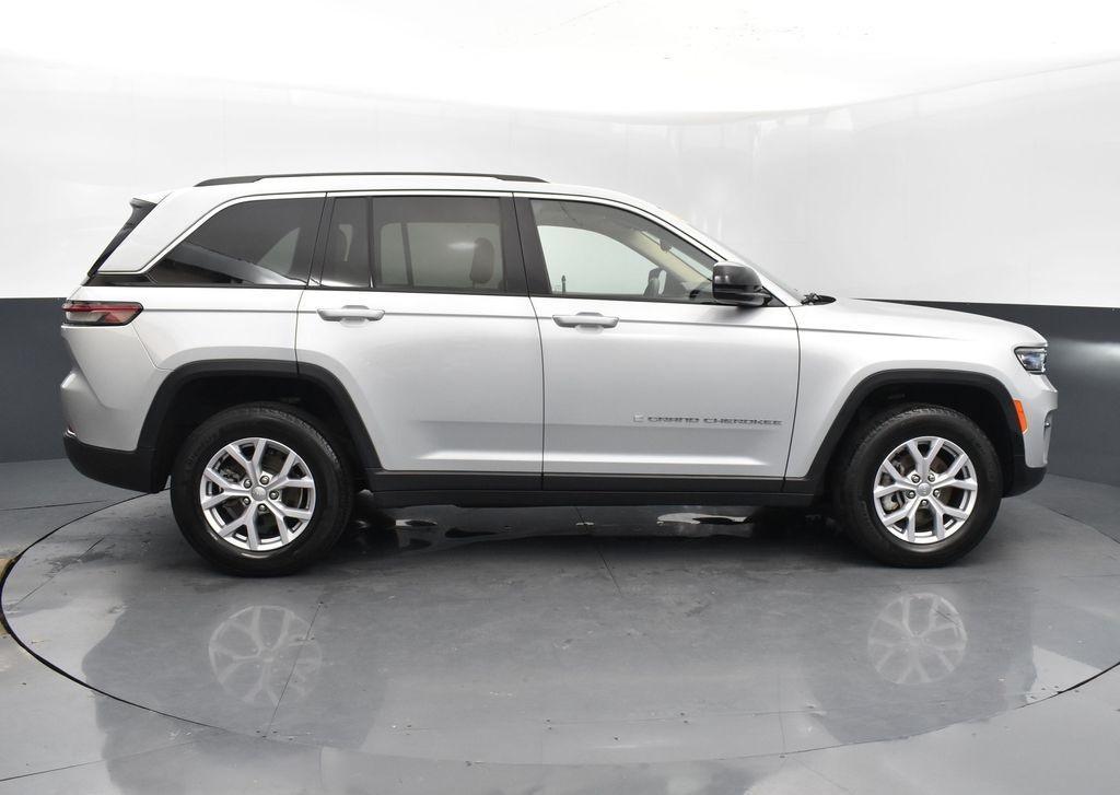 used 2022 Jeep Grand Cherokee car, priced at $30,459