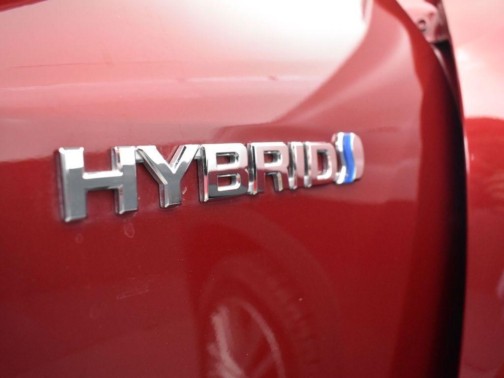 used 2021 Toyota Highlander Hybrid car, priced at $45,836