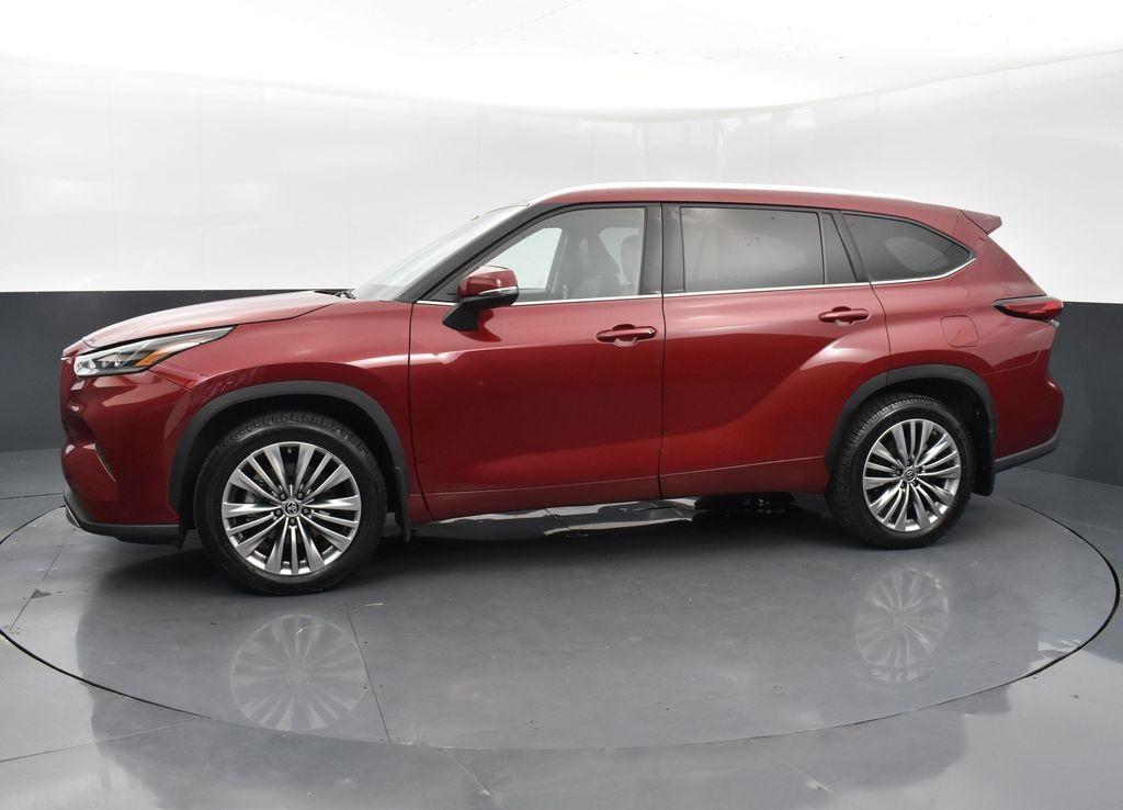used 2021 Toyota Highlander Hybrid car, priced at $45,836