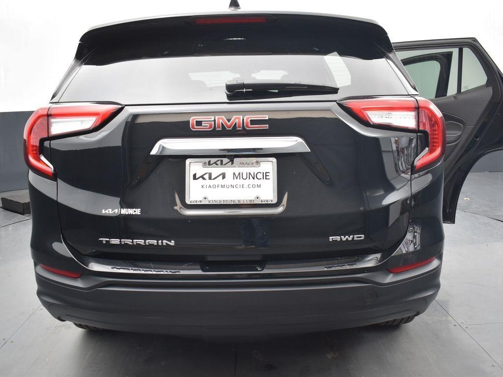 used 2024 GMC Terrain car, priced at $26,431