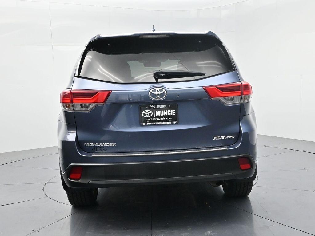 used 2019 Toyota Highlander car, priced at $18,058