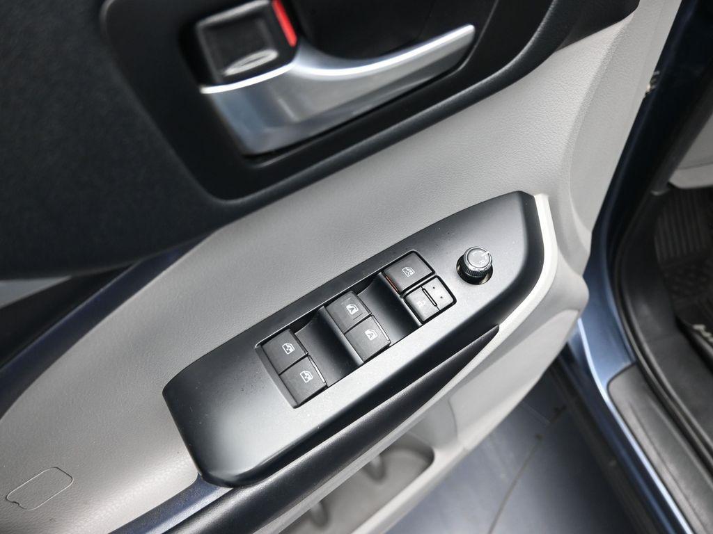 used 2019 Toyota Highlander car, priced at $18,058