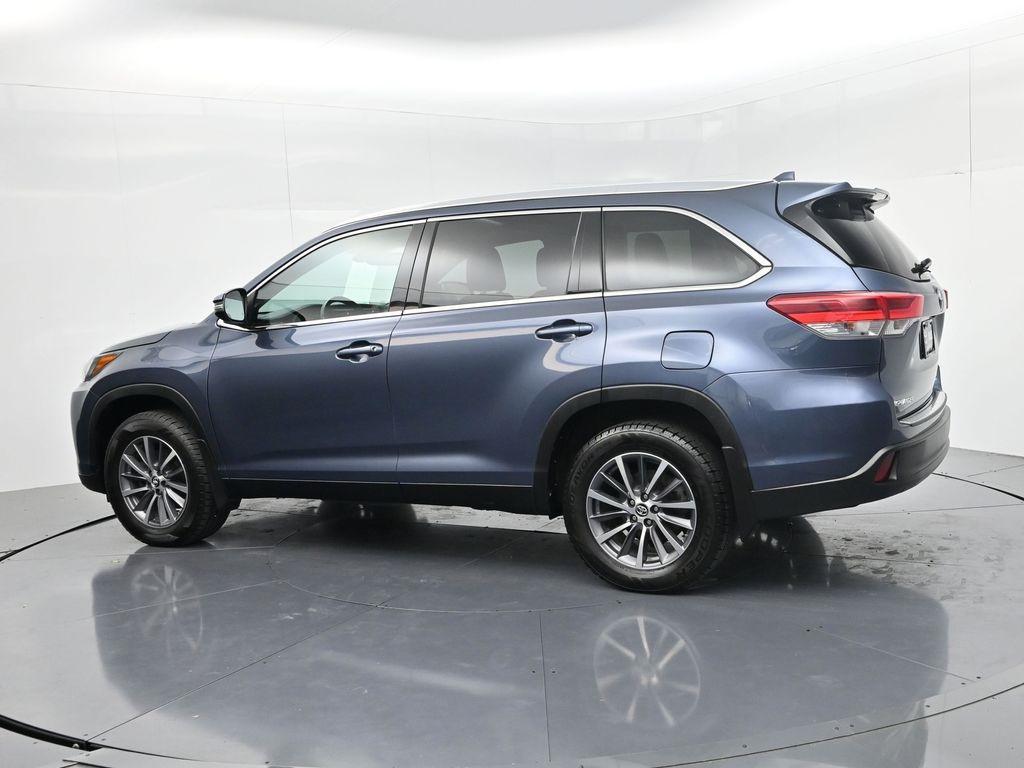 used 2019 Toyota Highlander car, priced at $18,058