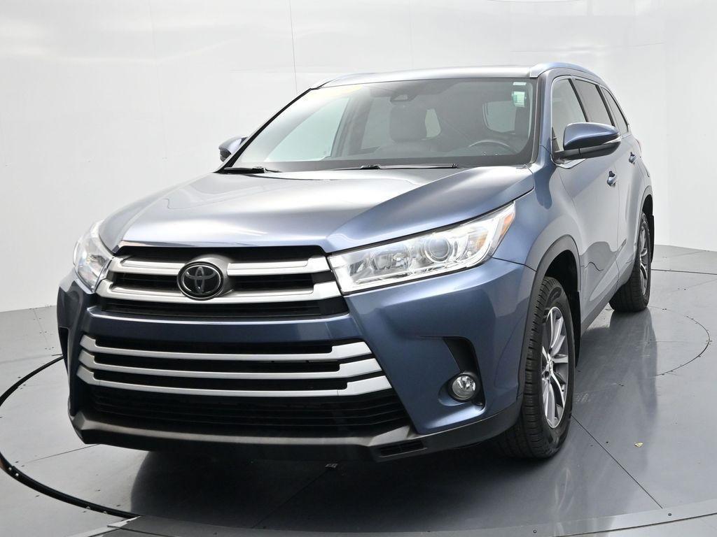 used 2019 Toyota Highlander car, priced at $18,058