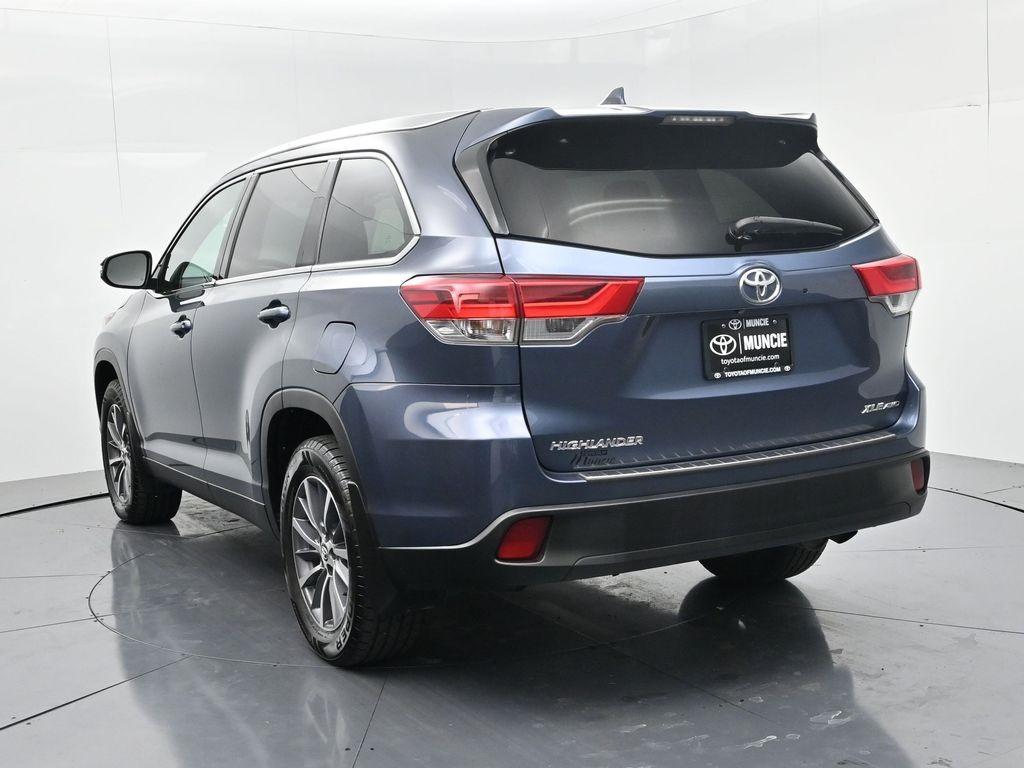 used 2019 Toyota Highlander car, priced at $18,058