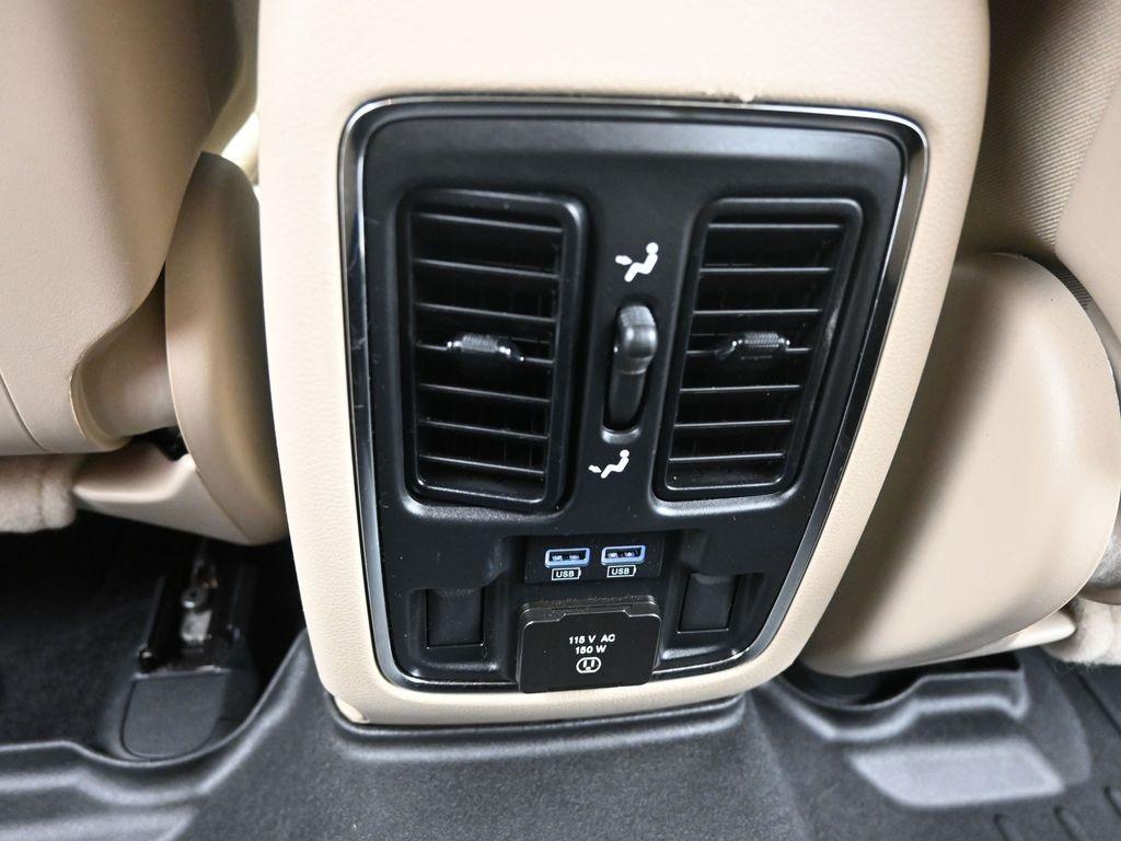used 2020 Jeep Grand Cherokee car, priced at $29,069