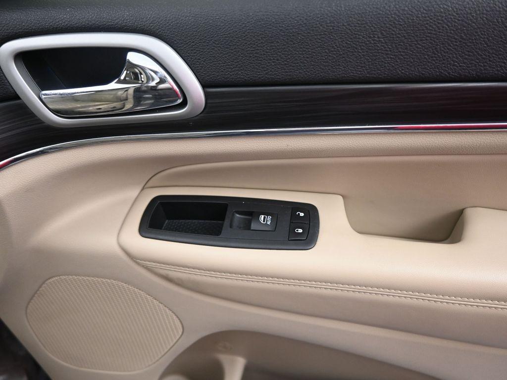 used 2020 Jeep Grand Cherokee car, priced at $26,686