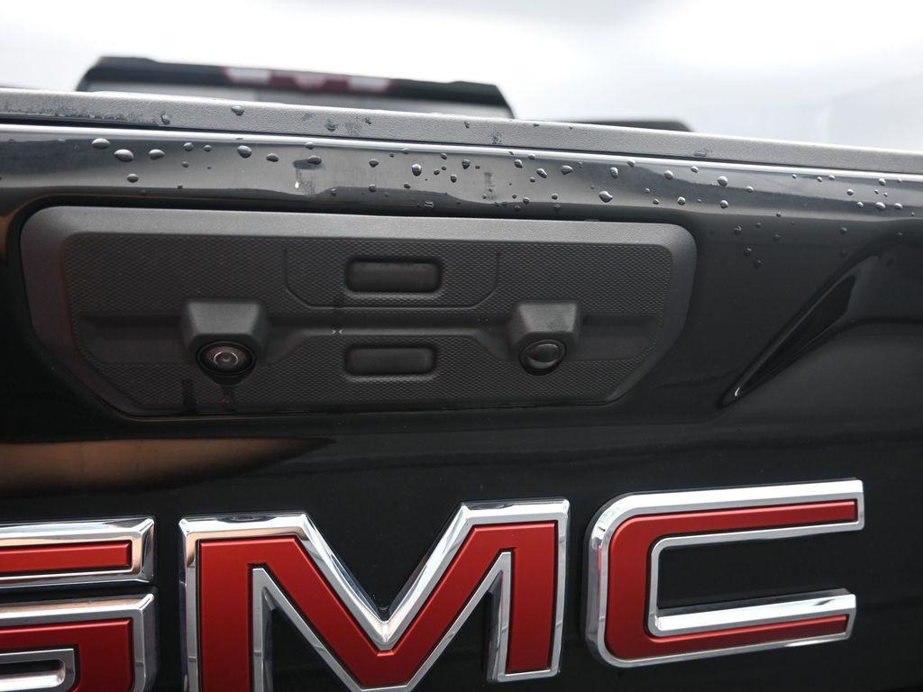 used 2022 GMC Sierra 2500 car, priced at $57,074