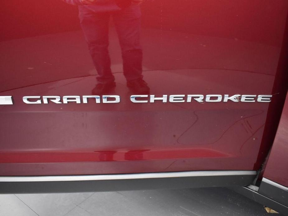 used 2023 Jeep Grand Cherokee car, priced at $28,885